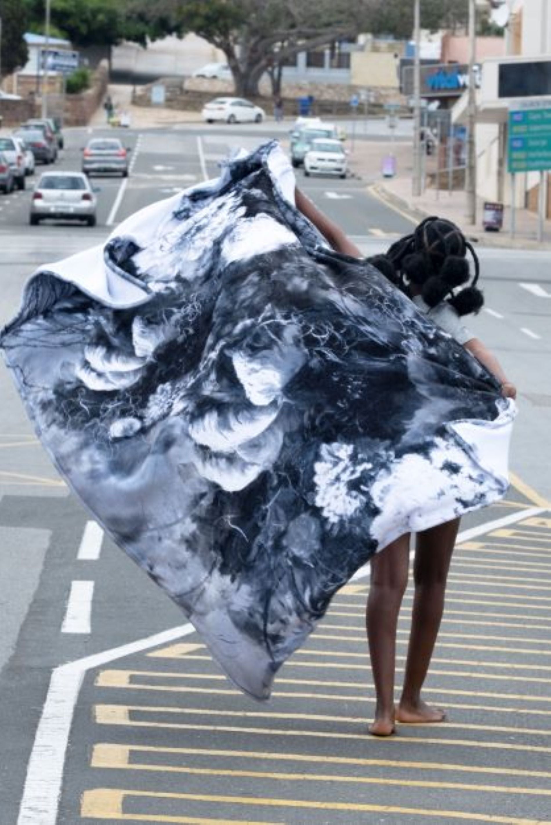 Winter Blanket: Black and White Florals